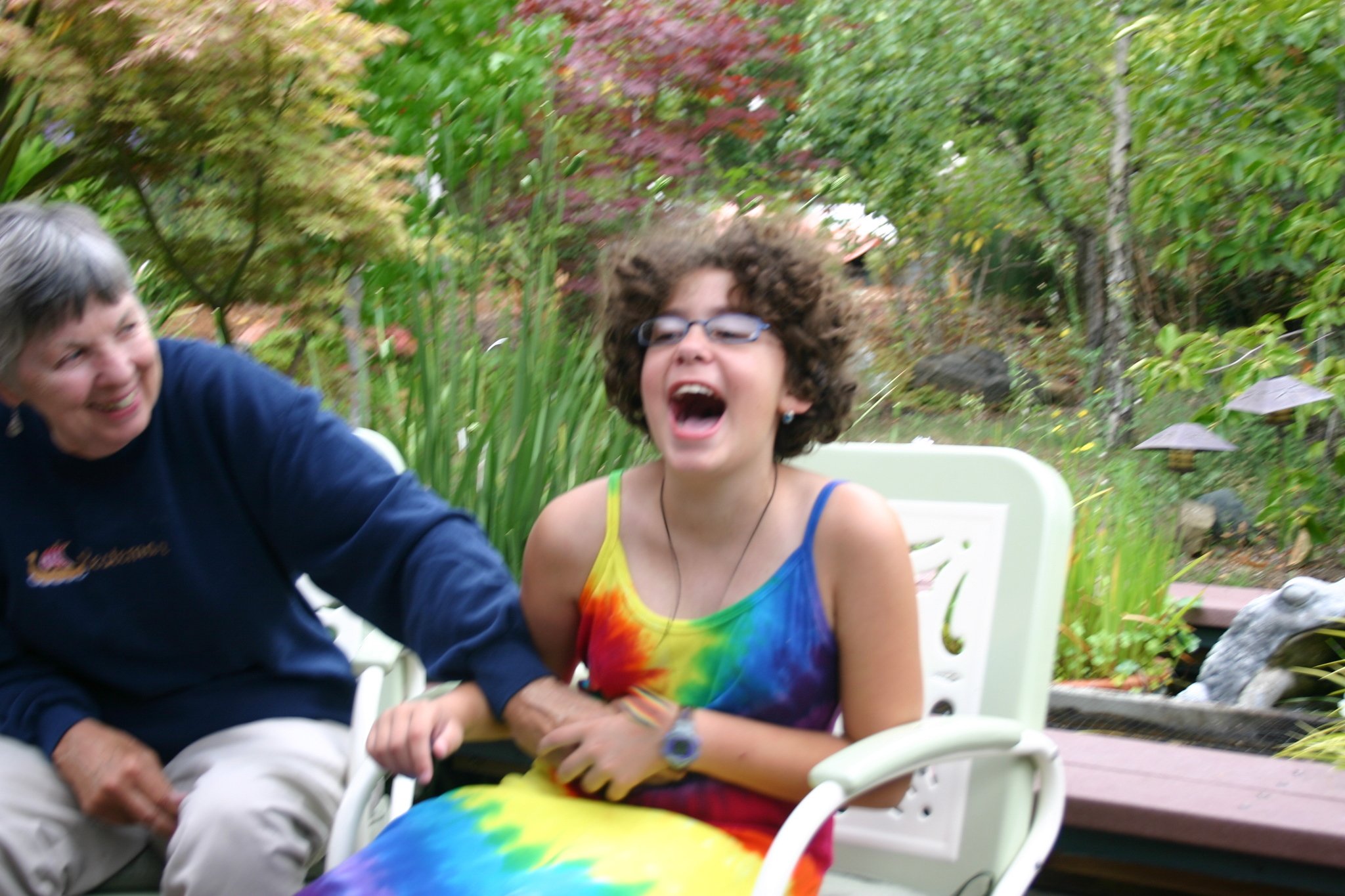 2004-07-24-003.jpg - Sofia and her Bestemor